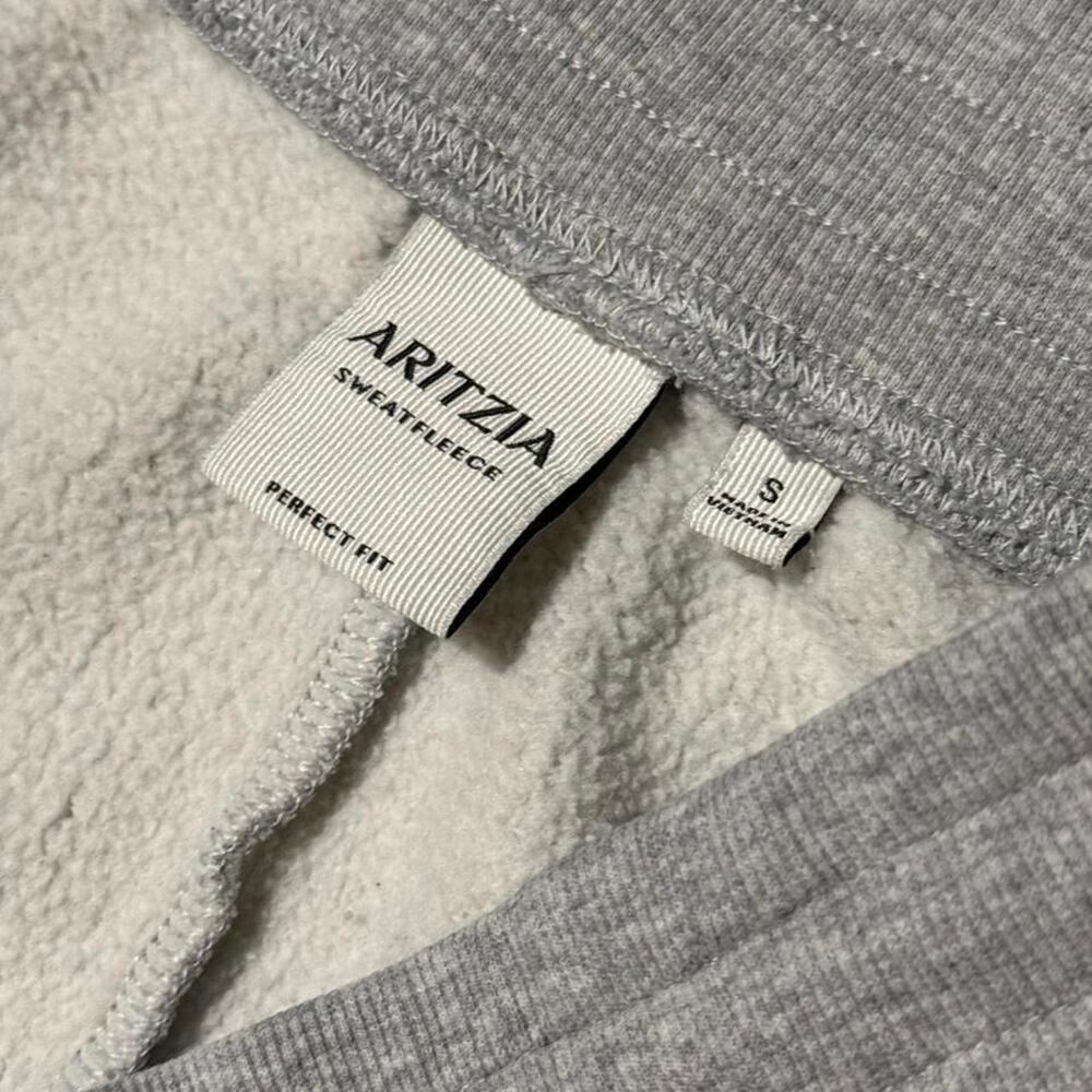 Aritzia gray sweatpants size s
